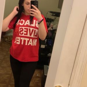 Meet your Posher, Lizbeth